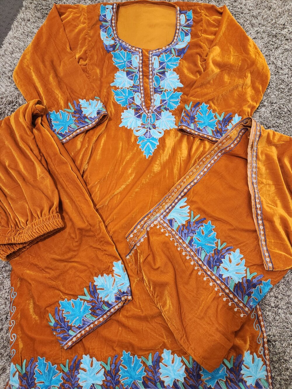3pcs Kashmiri Pheran - Image 2